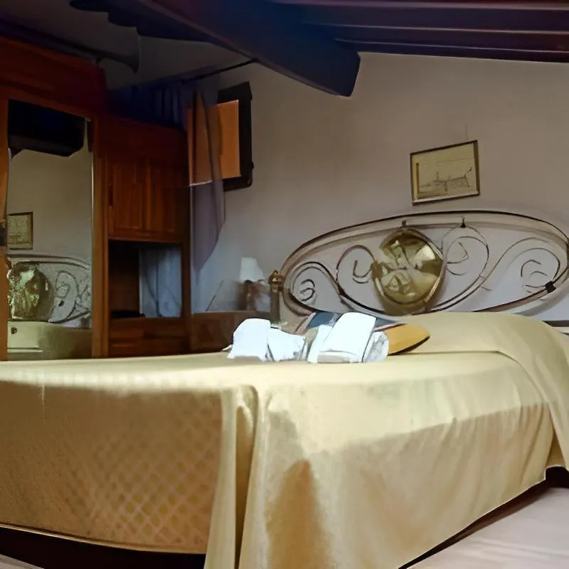 Relais Centro Storico Bed & Breakfast Pisa