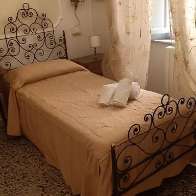 Relais Centro Storico Bed & Breakfast Pisa 0*,  Italy